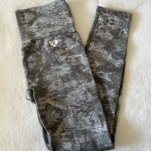 Womens best camo leggings